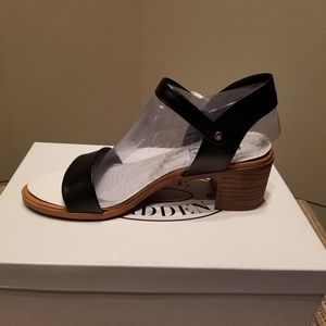 New Steve Madden black sandals